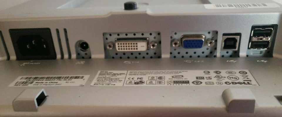 Dell 17" Computer Monitor Model 1708FPb With VGA and power cable - Image 2 of 4