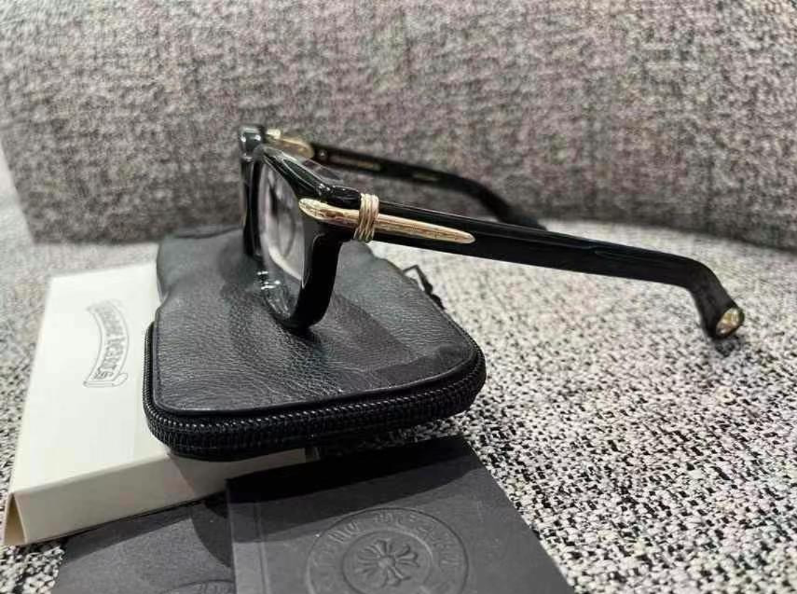 Chrome Hearts] Drippin Black 18 KGP Glasses - Expedited Shipping