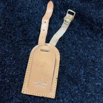 Louis Vuitton Étiquette Nom Valise De Voyage Avec Poignée 9 x 5cm - Photo 1/4