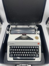 Olympia SM9 Wide Carriage Typewriter c/w Case 1974 Vintage Working 