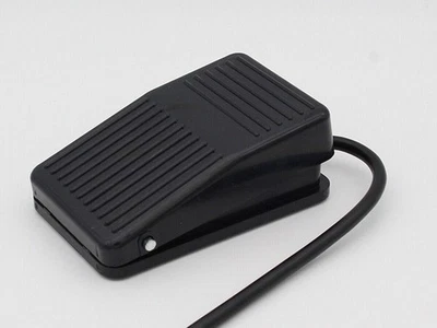 SM-PC Fußtaster Pedal Schalter Fußschalter max. 230V 10A Öffner / Schließer #969