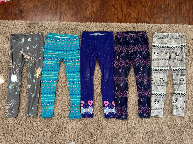 5 Pair So Kohl’s Cozy Girls Leggings- GUC- size 10/12- See Notes