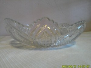 9-Inch Glass Serving Bowl