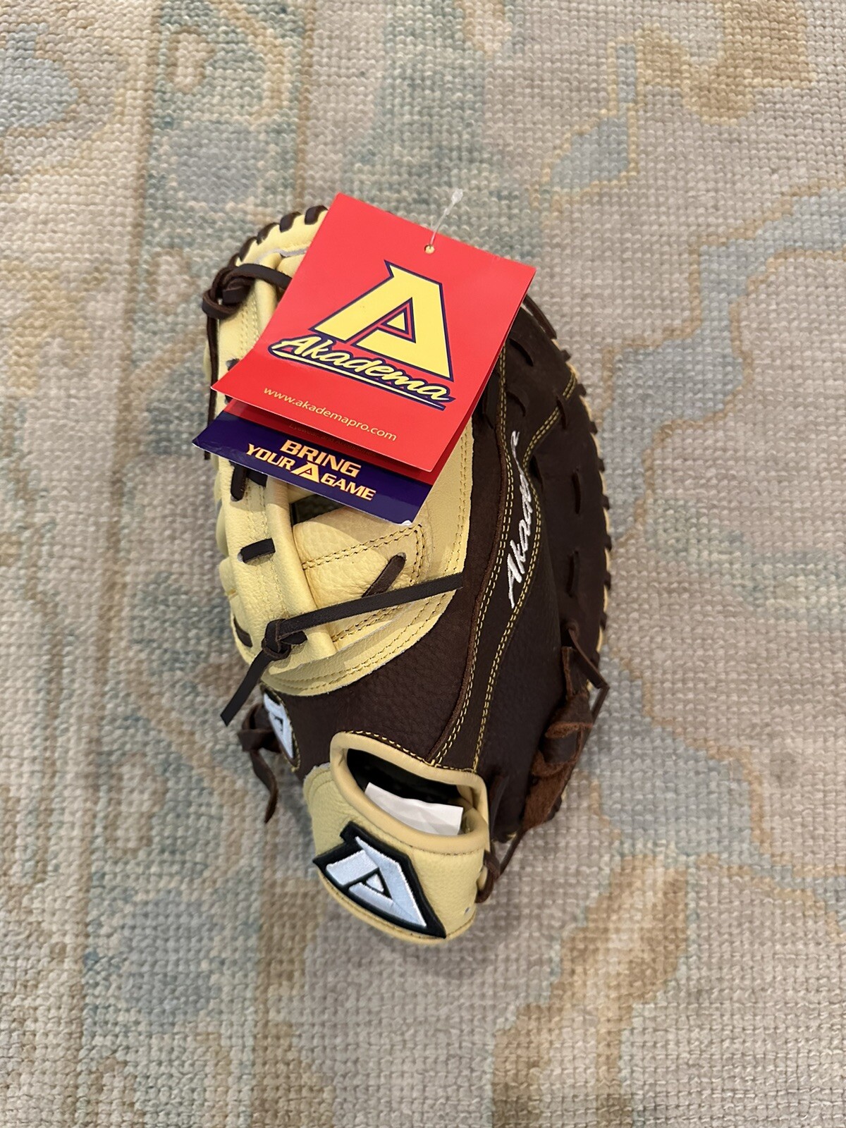 ***Brand New Akadema Prodigy 11.5" Youth Baseball First Base Mitt LHT