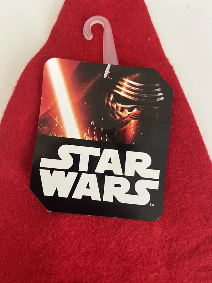 Chapéu Disney Star Wars tema Feliz Natal Papai Noel R2d2 Chewbacca Yoda - Novo em folha - Imagem 3 de 4