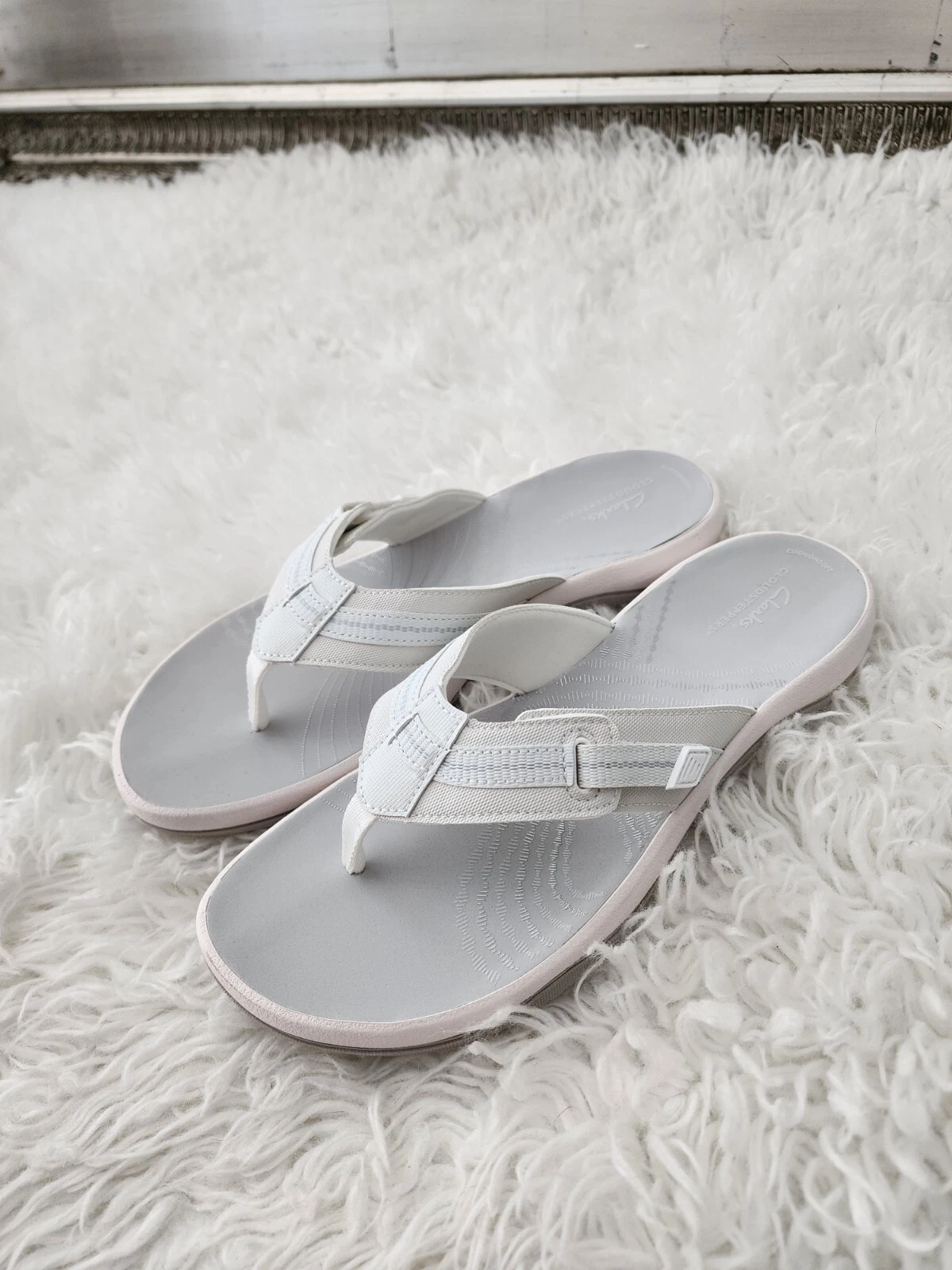 Sandalo infradito donna Clarks Sunmaze Tide. Bianco. Taglia 11. Nuovo. Colpisci il...