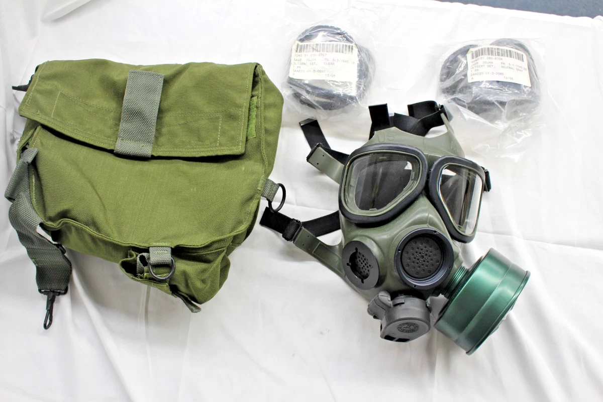 米軍　実物　M40 GAS MASK ガスマスク　ケース付き　② 送料無料 M40 Gas Mask Carrying Case | Authentic USGI Military Surplus