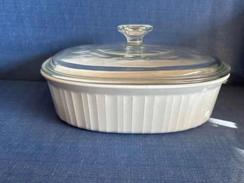 VTG Corning Ware French White Oval Casserole  F-12-B  1.8 Liter w/ Pyrex Lid
