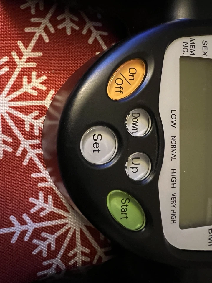 Монитор ИМТ трекер потери жира Omron HBF-306C - черный - протестирован и работает - Изображение 3 из 4