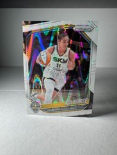 2025 Panini WNBA Prizm White Seismic #24 Kia Nurse Chicago Sky