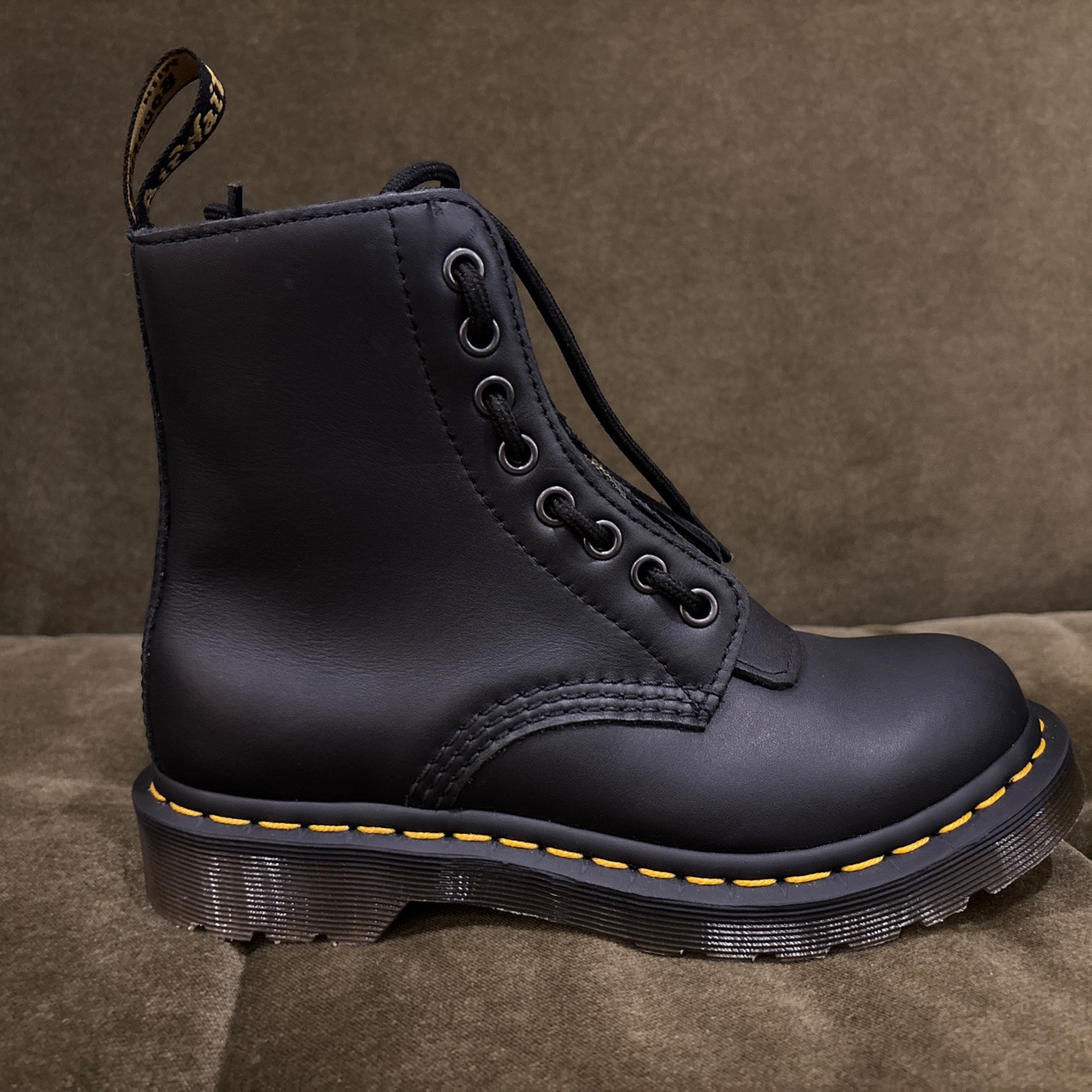 Dr. Martens Doc 1460 Twin Zip Combat Boots Womens Size 5 Black Leather 8-Eye  thumbnail 3