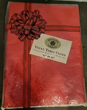 Sultan's Linens Christmas Vinyl Tablecloth Flannel Back Poinsettia 52" x 70" New