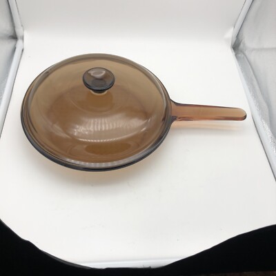Pyrex Vision Corning Amber 10'' Waffle Bottom Skillet Fry Pan with Lid