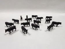 HO Scale Black Angus? Or Holstein? Cow Herd Lot Of 16 Cows Farm Animal Cattle