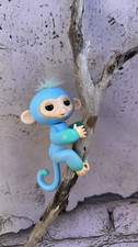 Fingerlings Interactive Collectible Dinosaur WowWee Teal Baby Monkey