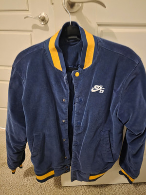 Nike SB Corduroy Bomber Jacket Size XS