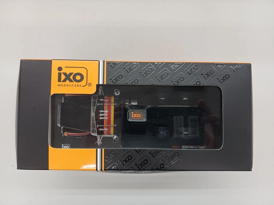 IXO ELCARS TR186.22 FREIGHTLINER FLC 120 64 T - Immagine 2 di 4