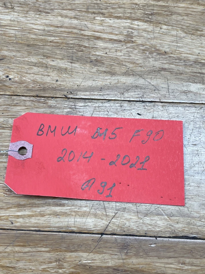 Conjunto de cubierta de válvula de motor BMW M5 F90 2014-2021 4,4 L CIL 1-4 OEM Foto 2 de 4