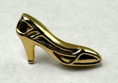 Vintage Gold Tone Women Fashion High Heel Shoe Lapel Pin Costume Jewelry Estate