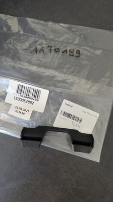 Thule Hakenhülse für Kindersitz Yepp Nexxt Maxi 52882
