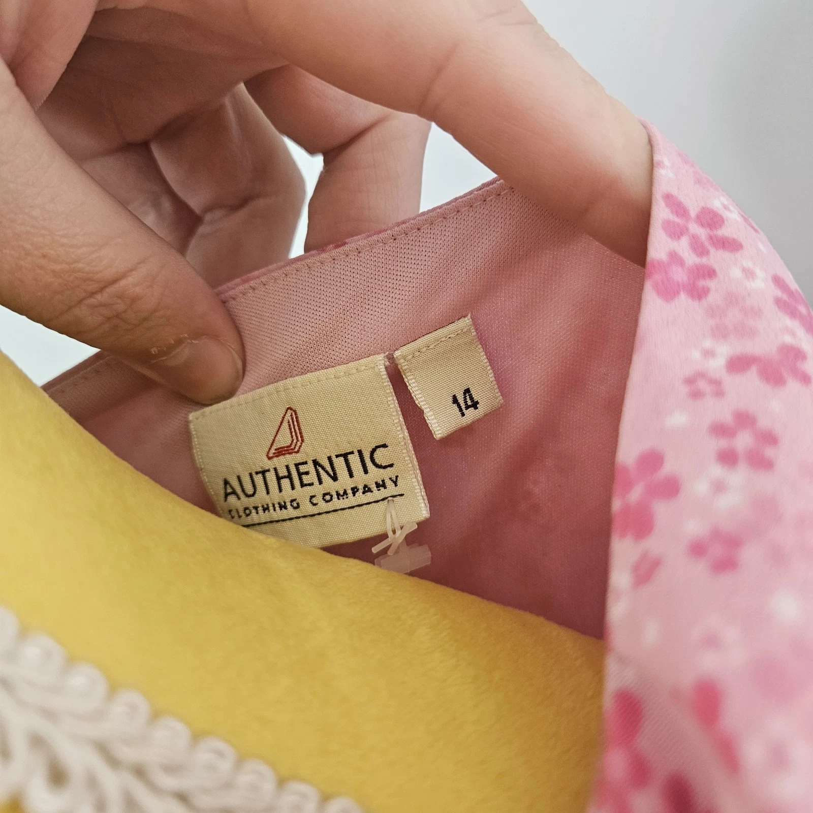 VETEMENTS Abito floreale rosa azienda abbigliamento autentico taglia 14