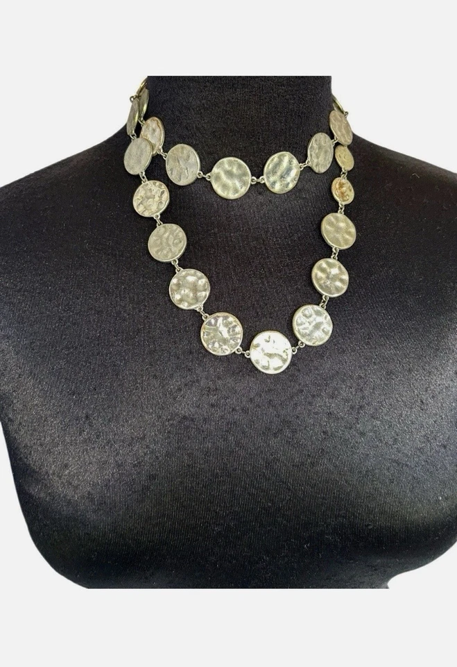 "Collar Chicos llamativo cadena larga de plata martillada discos redondos 39""" Foto 2 de 4