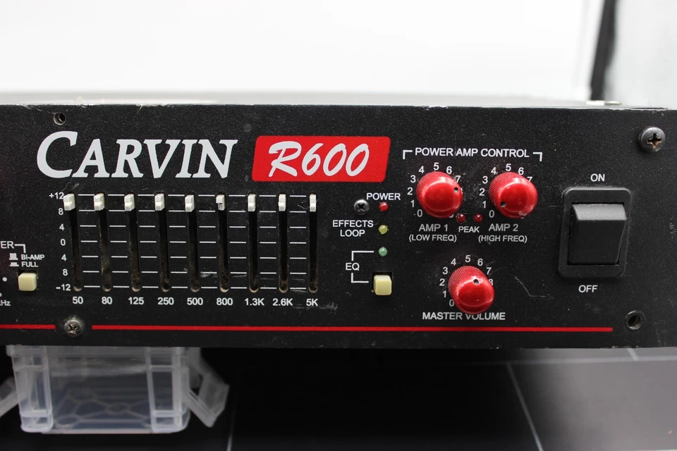 Carvin R600 Red Line Serie 3 - Usado - Encendido, para piezas o reparación. Foto 3 de 4