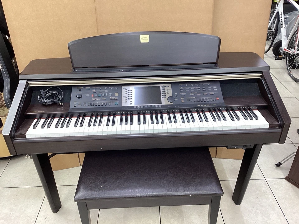 Yamaha Digital Piano Clavinova CVP-207 - Image 2 of 4