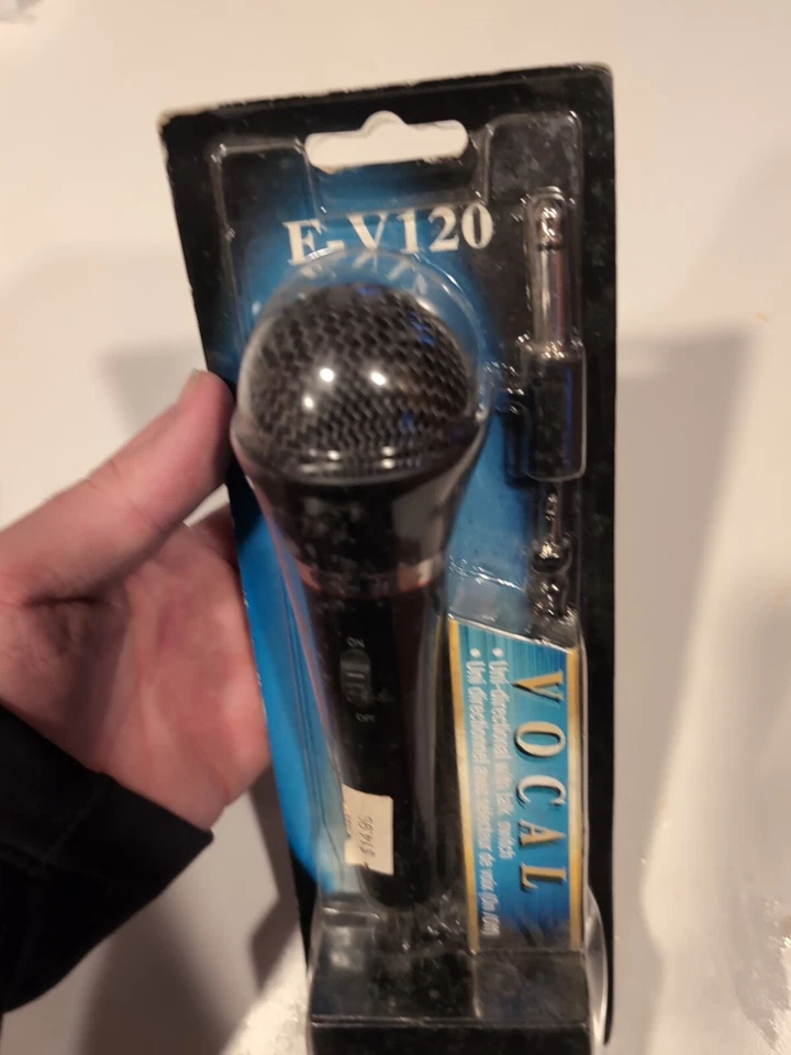 Sony F-V120 Black Unidirectional Vocal Dynamic Microphone - Image 4 of 4