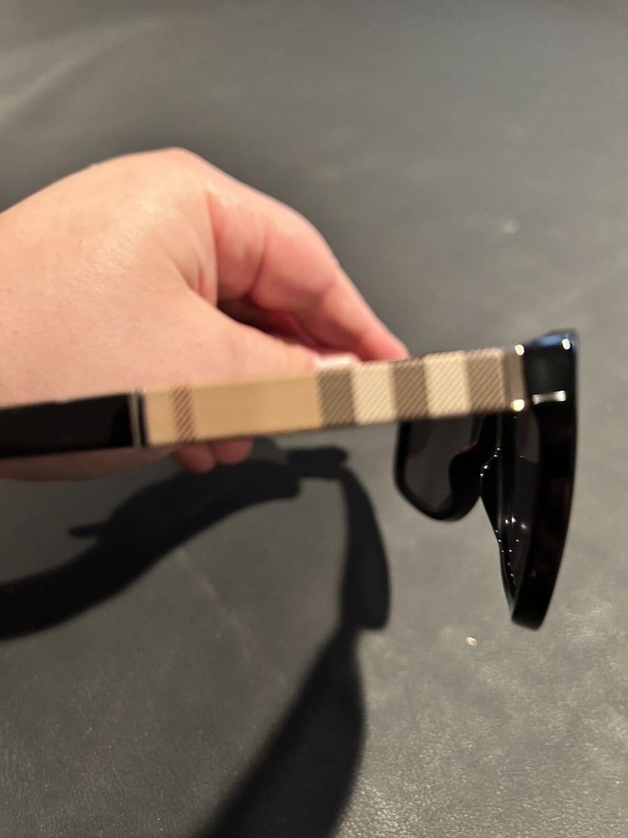 イギリスのBURBERRY 38 モデル撮影用 Burberry BE4181 300187 58mm Men's Sunglasses - Black Frame