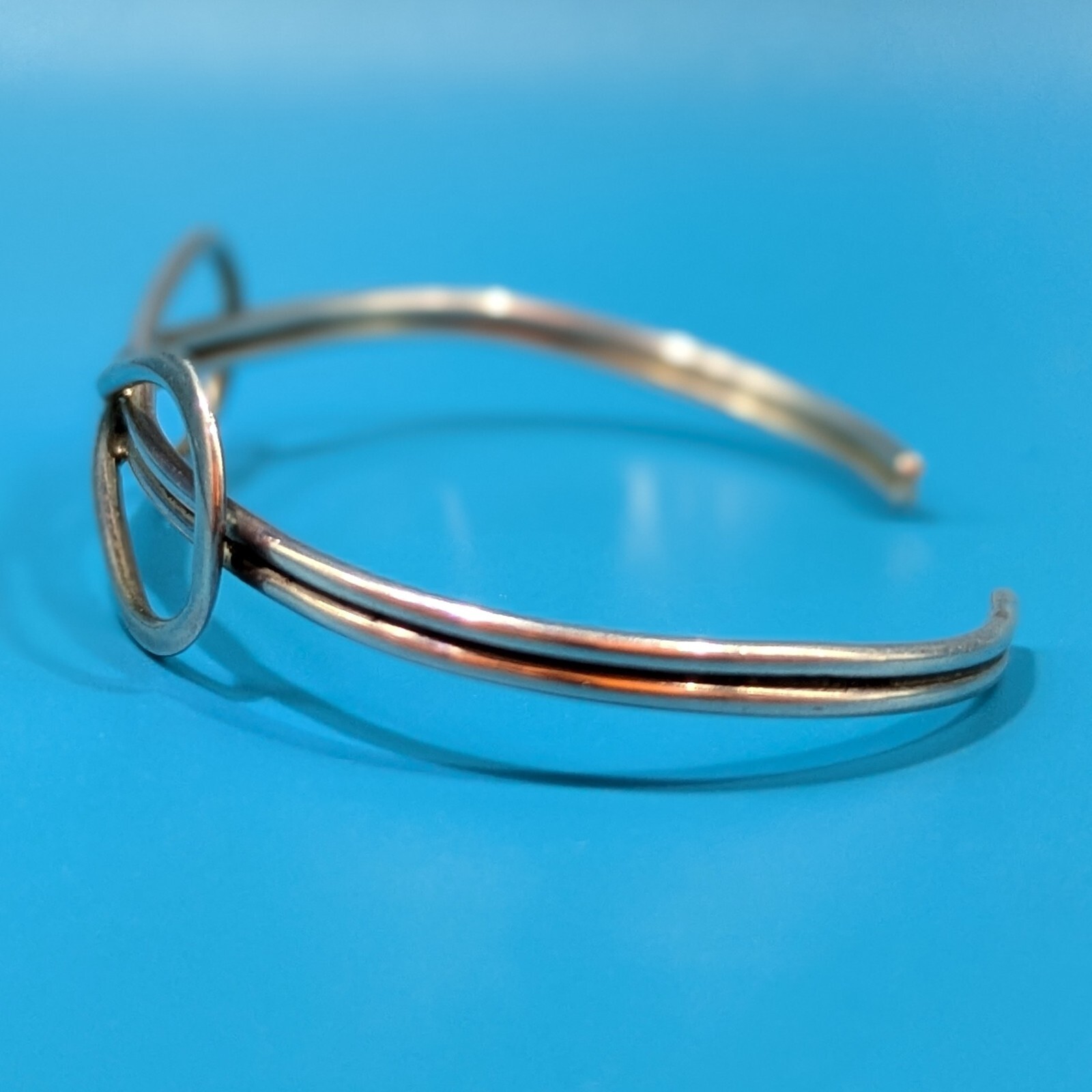 Artisan Sterling Cuff Interlocking Infinity Symbo… - image 9