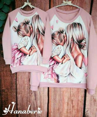 matching mother and daughter jumpers