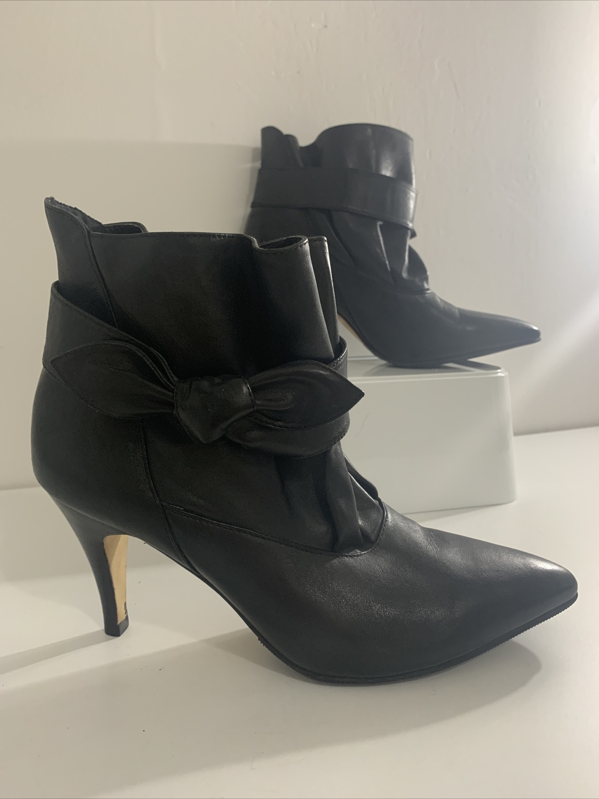CARVELA KURT GEIGER Black Leather 