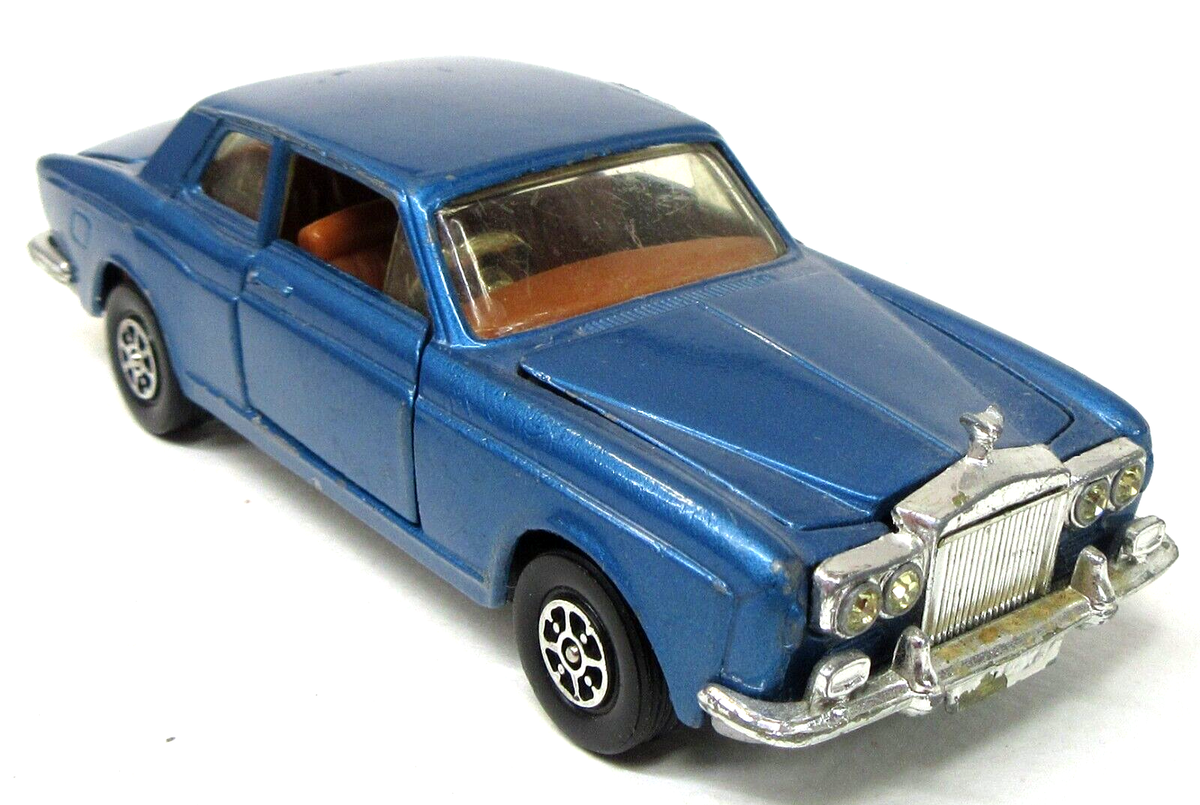 Régi corgi Rolls Royce Silver Shadow nagy méret embléma letörve =A5