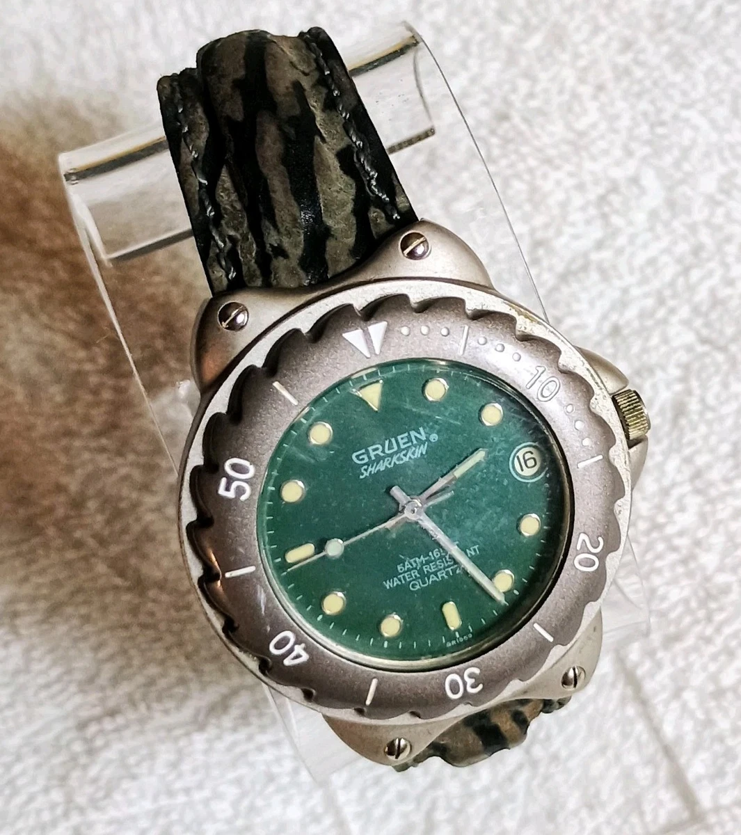 Gruen GR4684‎ Green Dial New Battery 34MM 8.25\