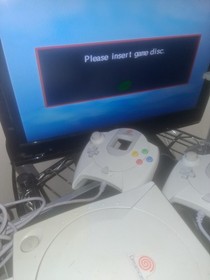 Sega Dreamcast HKT-3020 Video Game Console Bundle w/2 Controllers - Parts/Repair
