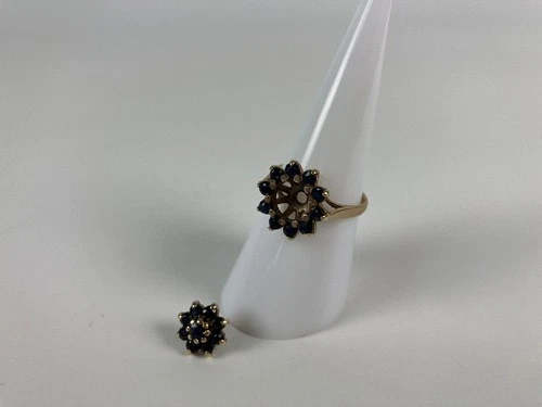 Vintage 9CT Yellow Gold Blue Stone Cluster Flower Ring Size N - O