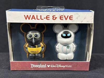 Disney Parks Pin Trading 2011 Wall-E & Eve Vinylmation 3D Pin Set