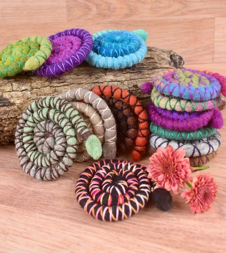 Bendable hair dread tie for dreadlocks just like a spiralock, 40cm long felt