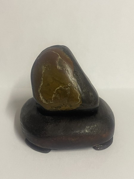 Suiseki Bhuda Figure