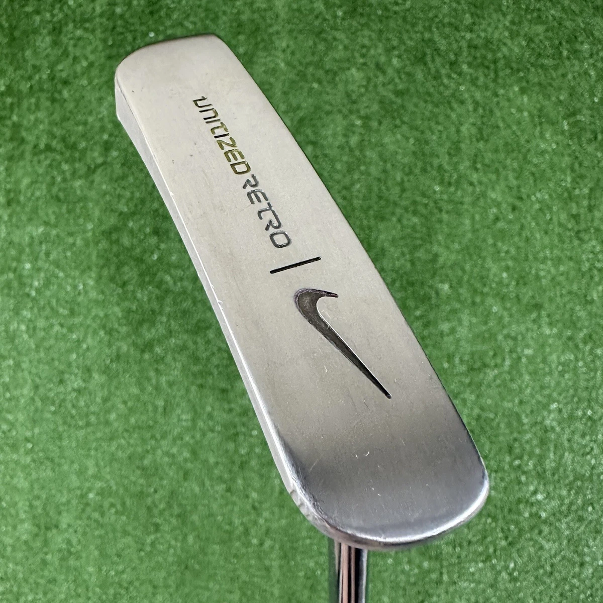 Nike Unitized Retro Putter Right Handed Apollo Shaft 36 eBay