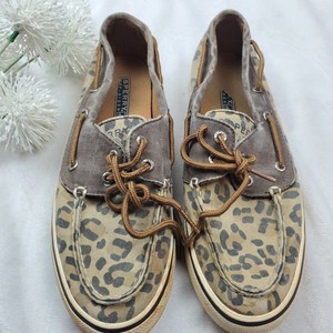sperry animal print boat shoes