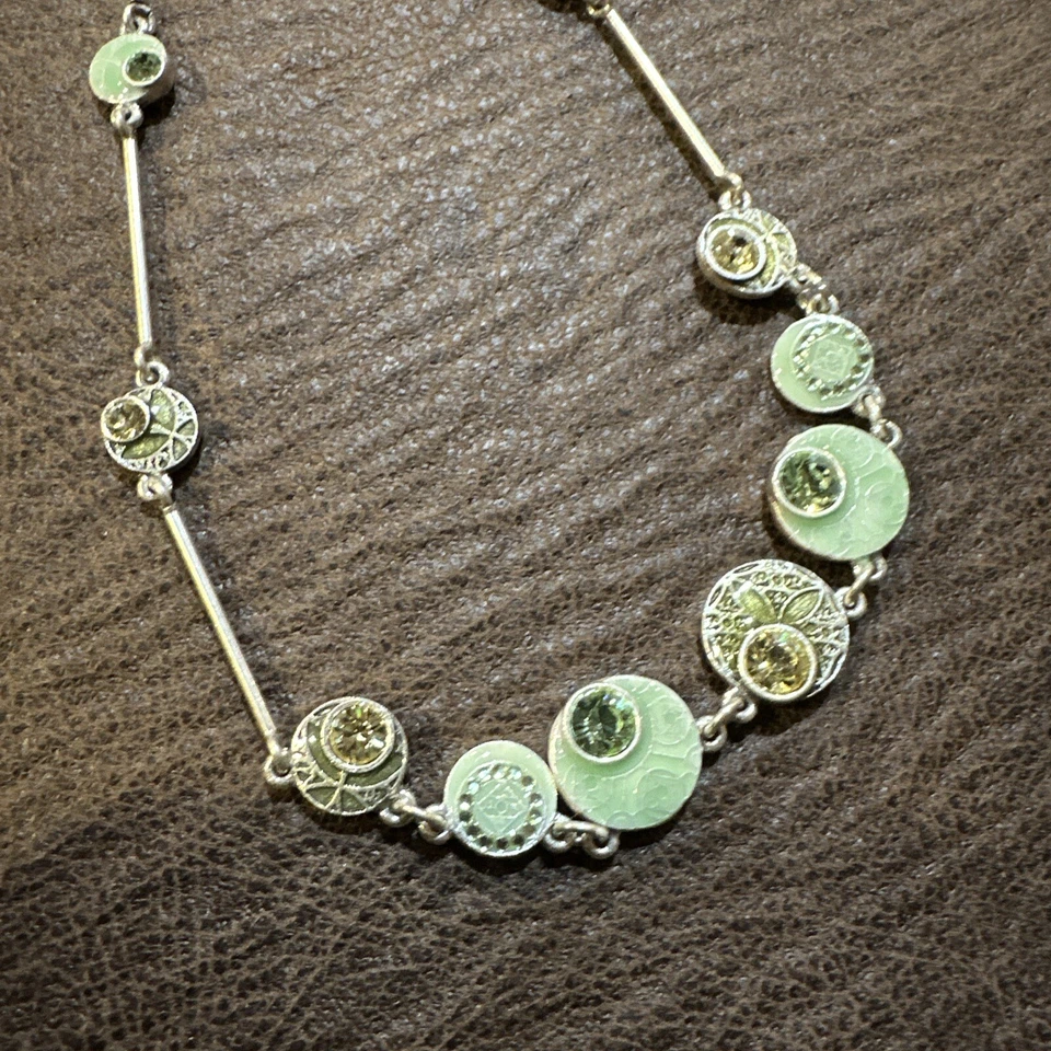 Collar Peregrino Joyería Cristal Swarovski Verde Cobre Foto 2 de 2