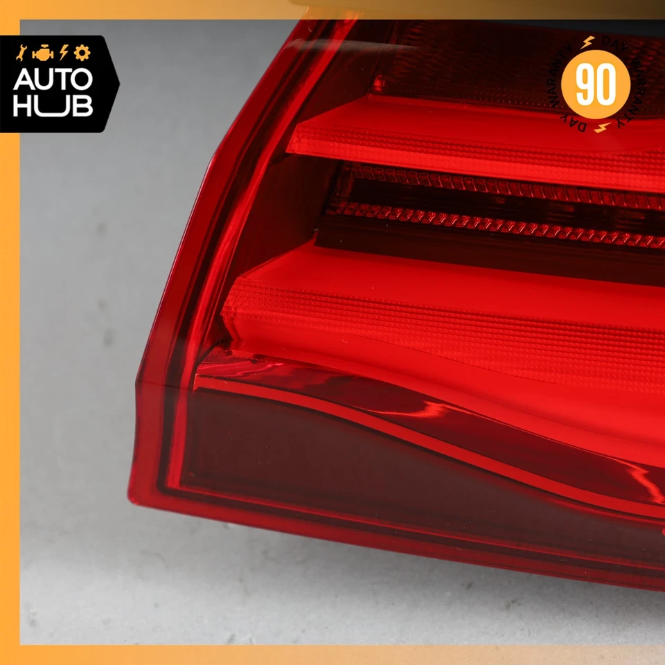 16-19 BMW G12 740Li 750i Rear Right Outer Light Lamp LED w/ Molding OEM 96k - Image 3 of 4