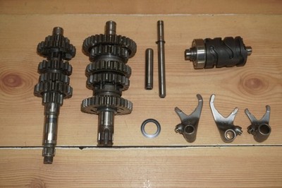 1988-06 Yamaha YFS200 Blaster Motor Transmission Gear Gears Shaft