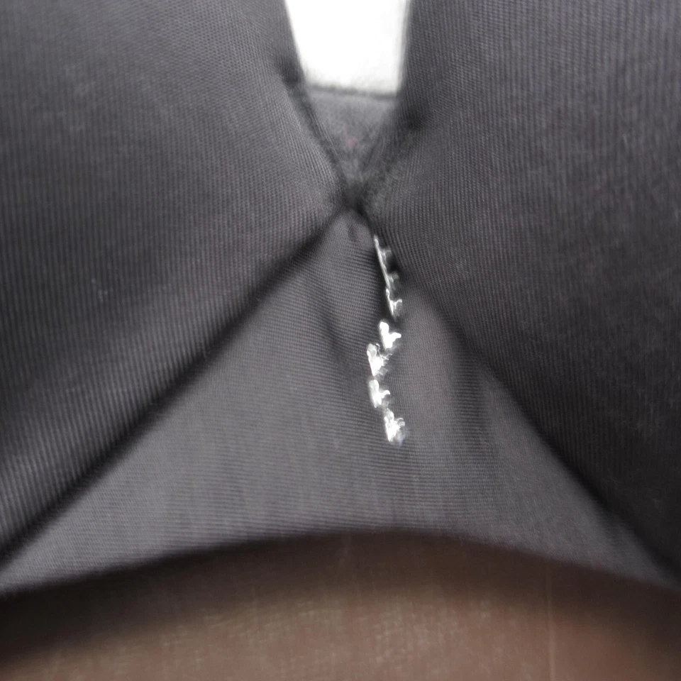 Sujetador Barely There 36B negro acolchado con aros cierre ajustable trasero Foto 3 de 4