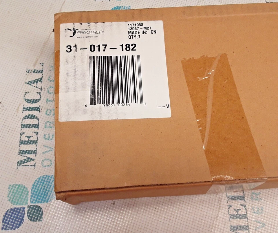 ERGOTRON WALL TRACK - SILVER - 2.2 FT - FOR FLAT PANEL MONITOR ARMS - Image 2 of 4