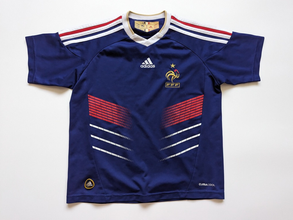 2009-10 France adidas Home Shirt Boys P41151 Size 9-10 years 2009-10 France adidas Home Shirt Boys P41151 Size 9-10 years