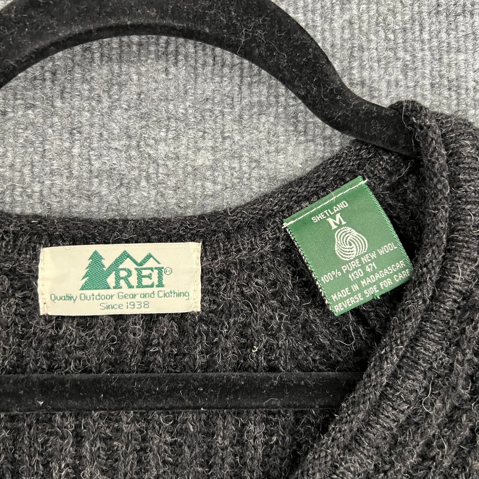 Vintage REI 100% Wool Sweater Mens Medium Charcoal Gray V-Neck Casual Pullover - Image 4 of 4