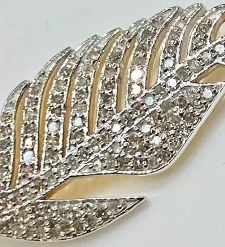 Pingente de pena de diamante 2 quilates corte redondo criado em laboratório folheado a ouro rosa 14K corrente 18" - Imagem 3 de 4